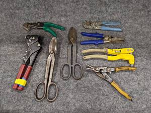 lot 84 image: Blue Point Rivet Gun (HPS202), Rivet Cutter and Tin Snips