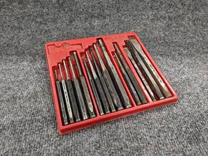 lot 88 image: SNAP-ON Punch and Chisel Kit