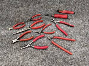 lot 98 image: Large Lot of SNAP-ON Needle Nose Pliers and More
