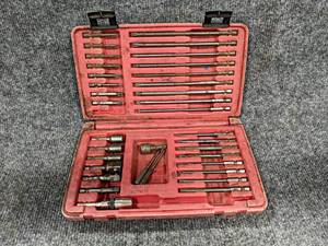 lot 112 image: Blue-Point Driver Kit