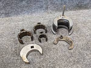 lot 154 image: Lot of SNAP-ON Open End Crowfoot Wrenches - 2-34, 2-12, (2) 2-38, 2-18, 2-116 and 1-14  (2) Off Brand
