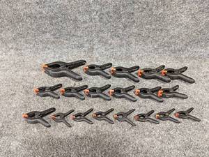 lot 203 image: Lot of (19) Assorted Small Spring Clamps