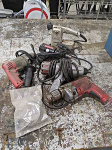 lot 222 image: Lot of (5) Electric Power Tools