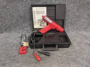lot 285 image: SNAP-ON Timing and Advance Light in Case - Model MT241A