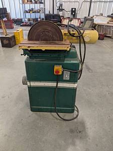 lot 24 image: PowerMatic Belt and Disc Sander - 1PH - 12 Disc and 6 Wide Belt - NO SHIPPING