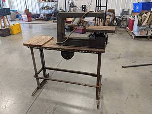 lot 293 image: Craftsman Scroll Saw on Stand - Model 103.23150 - NO SHIPPING