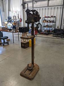lot 294 image: Atlas Drill Press - 12HP 1PH - NO SHIPPING