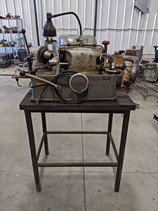 lot 298 image: SIOUX Valve Face Grinding Machine Model 645L w Stand - NO SHIPPING