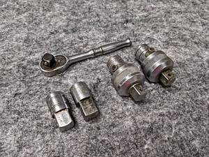 lot 340 image: (2) SNAP-ON 38 Drive Ratcheting Adapters, (2) SNAP-ON 38 Drive to 12 Drive Adapters and SNAP-ON Compact 38 Drive ratchet
