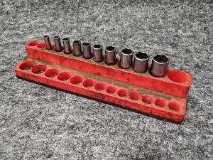lot 345 image: SNAP-ON 14 Drive Deepwell 6-Point Sockets - From 916 to 316 w Magnetic Tray