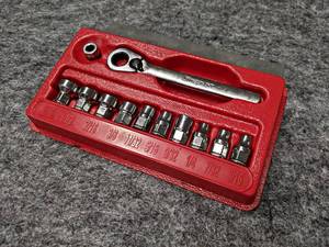 lot 346 image: SNAP-ON Low-Profile Socket Set - From 916 to 316 - Part No. PAKLD093