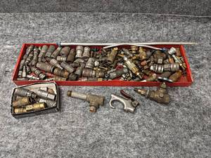 lot 383 image: Large Assortment of Air Quick Connects, Fittings and More - NO SHIPPING
