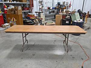 lot 386 image: 8 x 30 x 29 Folding Table - NO SHIPPING