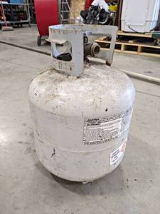 lot 443 image: 20# Propane Tank - Empty - NO SHIPPING