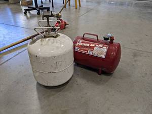 lot 444 image: Pair of Portable Air Tanks - 1 is homemade - NO SHIPPING