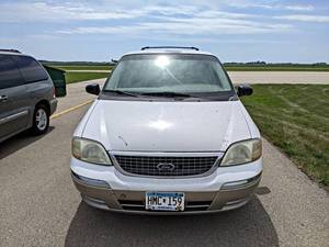lot 2 image: 2003 Ford Windstar Minivan