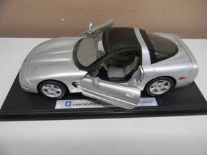 WELLY 118 SCALE - 1999 CHEVROLET CORVETTE - NICE - VERY COOL PIECE - SEE PICTURES