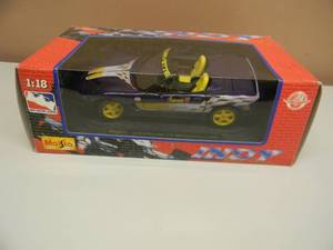 MAISTO 118 SCALE - 1998 INDY RACING REPLICAS CHEVROLET CORVETTE CONVERTIBLE - IN BOX NICE - VERY COOL PIECE - SEE PICTURES