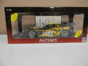 AUTO ART MOTORSPORT 118 SCALE - #4 CHEVROLET CORVETTE C6R ALMS 2007 - DRIVER SIGNED WITH COA - IN BOX NICE - FANTASTIC PIECE - SEE PICTURES
