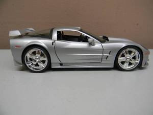 BADD RIDE 124 SCALE - 2005 CORVETTE C6 - VERY NICE - AWESOME PIECE - SEE PICTURES