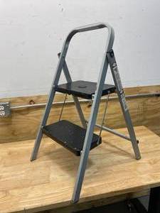 lot 101 image: Step Stool