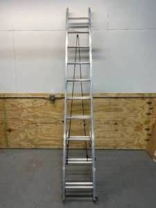 lot 109 image: KELLER 20 Aluminum Extension Ladder
