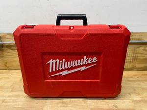 lot 86 image: MILWAUKEE M12 Hammervac Universal Dust Extractor with Case (Tool Only)