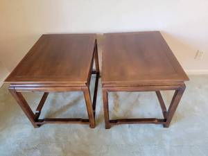lot 8 image: Henredon Oriental Side Table Pair