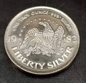 1 TROY OZ .999 FINE SILVER 1983 A-MARK LIBERTY ROUND