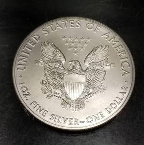2016 AMERICAN SILVER EAGLE 1 TROY OZ .999 FINE SILVER DOLLAR