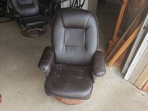 Reclining Swivel Chair