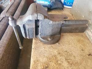Bench Vice