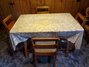 Table & Chairs