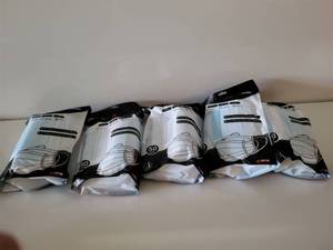 lot 40 image: Five Bags Of 50 Face Masks In Each