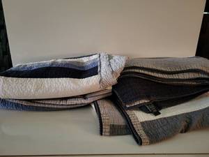 lot 64 image: Two Quilted Blankets