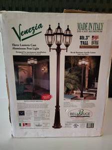lot 70 image: Venezia Three Lantern Die Cast Aluminum Post Light--8  3 Tall--Designed For Permanent Outdoor Installation