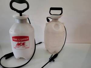 lot 83 image: Two Lawn & Garden Sprayers