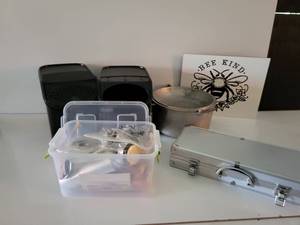 lot 108 image: Lot Filled With Miscellaneous Items
