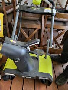 lot 110 image: Ryobi 40V Lithium Brushless Snowblower
