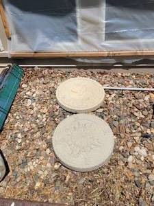 lot 133 image: Two Round Patio Landscape Blocks