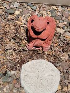 lot 139 image: Two Patio Landscape Blocks
