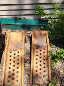 lot 142 image: Two Auto Ramps