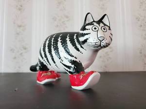 Vintage Sigma Ceramic Kilban Cat Coin Bank