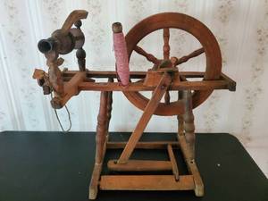 Antique Wood Wool Spinning Wheel