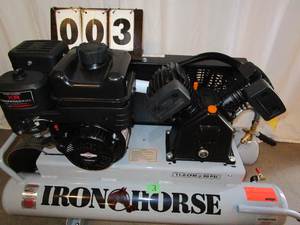 lot 3 image: Iron Horse Jobsite 20 Gallon Air Compressor