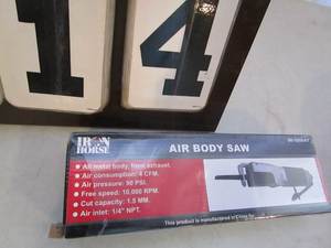 lot 14 image: Iron Horse Air Body Saw