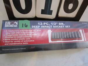 lot 16 image: Iron Horse 12 pc 12 Drive  Deep Impact Socket Set  - SAE