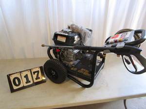lot 17 image: Simpson Professional Pressure Washer