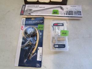 lot 208 image: Campbell Hausfeld Assorted Tools