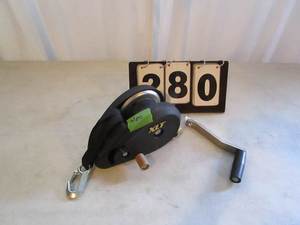 lot 280 image: Fulton Trailer Winch